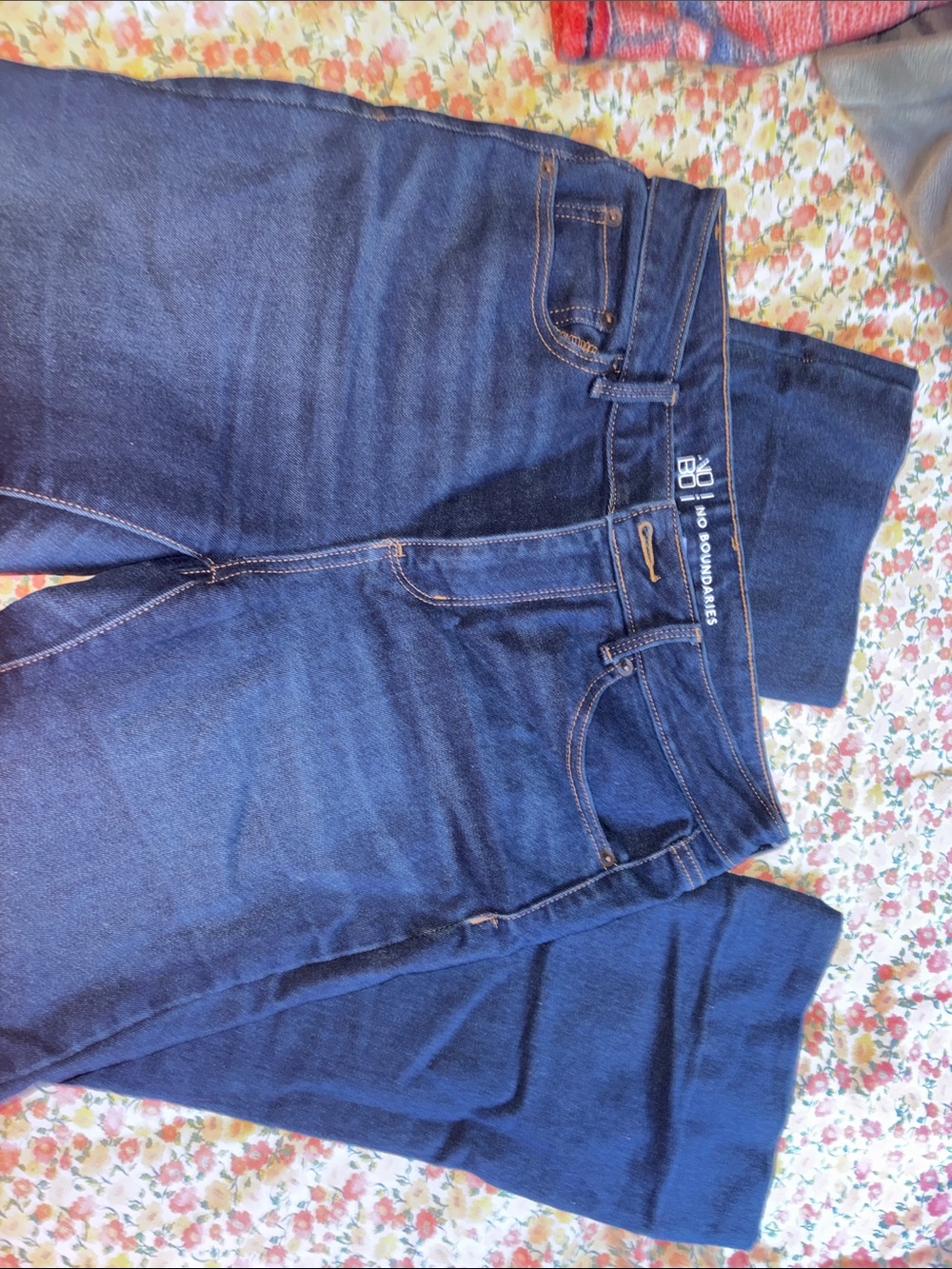 No Boundaries Women's Dark Blue Stretch High-Rise Jeans